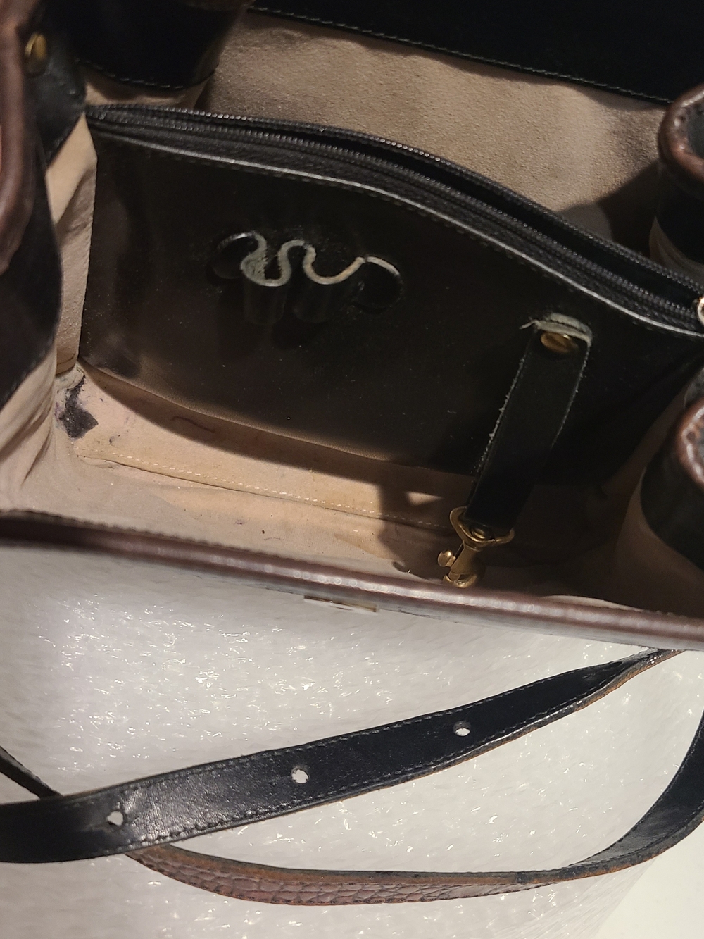 Brahmin Brown Croc-Embossed Flap Black Leather Crossbody - Picture 8 of 9